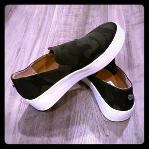 Steve Madden Sneakers NEW!